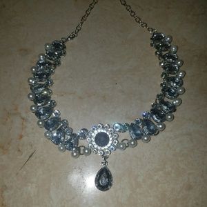 Bright statement necklace. 💋 NWOT